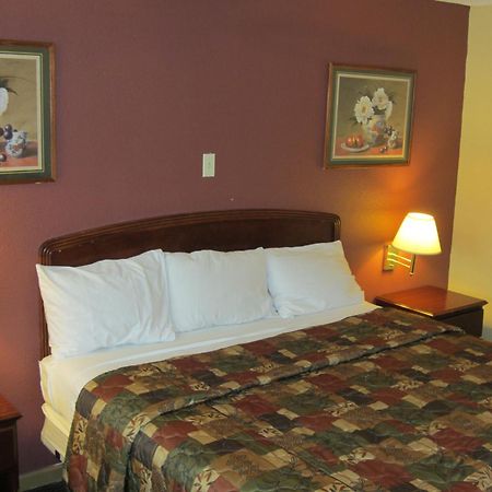 First Western Inn - Fairmont City Ngoại thất bức ảnh