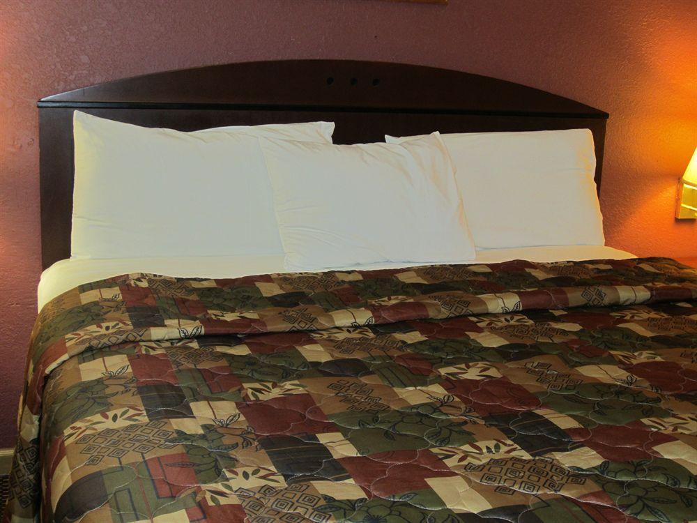 First Western Inn - Fairmont City Ngoại thất bức ảnh