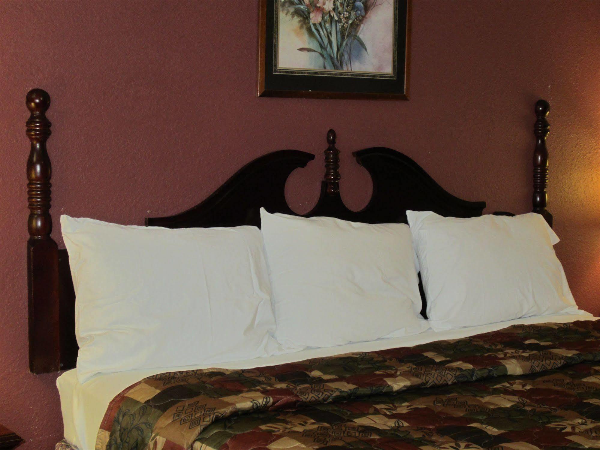 First Western Inn - Fairmont City Ngoại thất bức ảnh